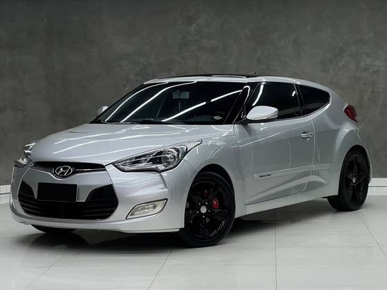 HYUNDAI VELOSTER 1.6 16V GASOLINA 3P AUTOMÁTICO HYUNDAI VELOSTER 1.6 16V GASOLINA 3P AUTOMÁTICO